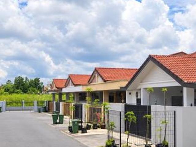 Terraced House for sale in Kuching, Bahagian Kuching