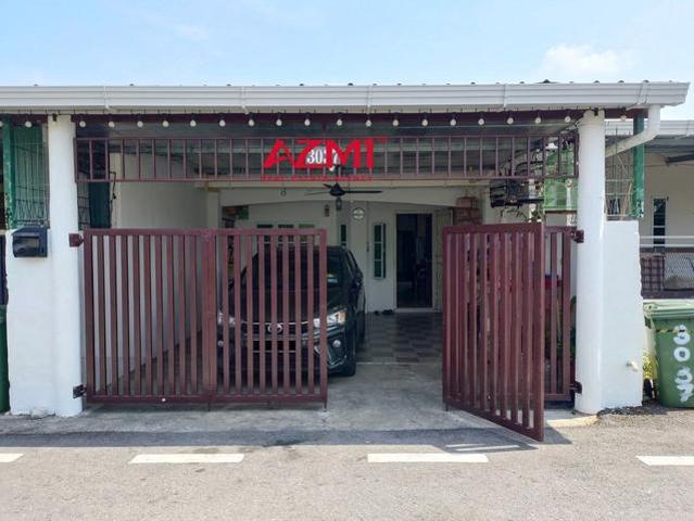 Terraced House for sale in Kuching, Bahagian Kuching