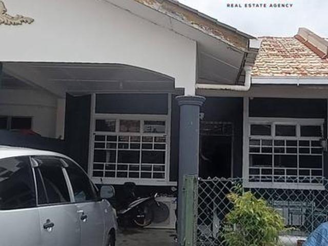 Terraced House for sale in Kuching