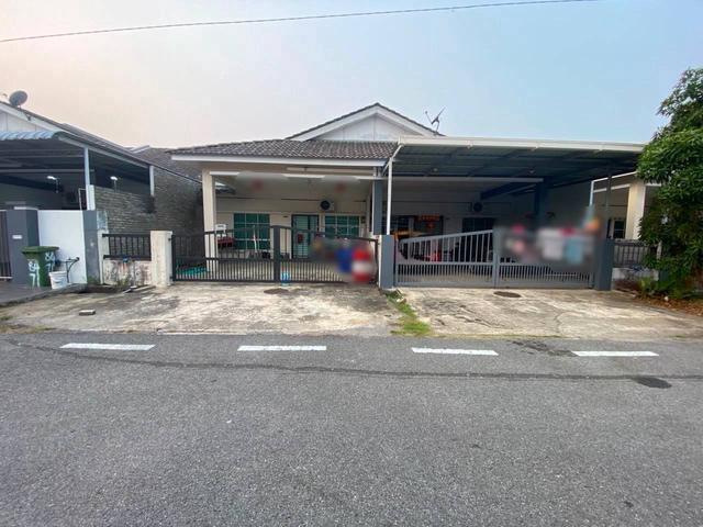 Terraced House for sale in Miri, Bahagian Miri