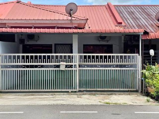 Terraced House for sale in Miri, Bahagian Miri