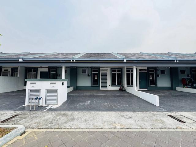 Terraced House for sale in Tanjong Sepat, Selangor