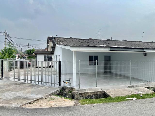 Terraced House for sale in Kluang