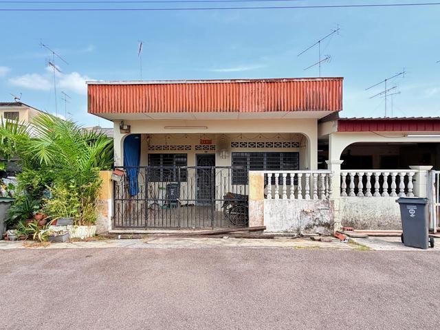 Terraced House for sale in Kluang