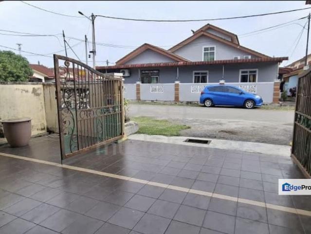 House for sale in Malaka