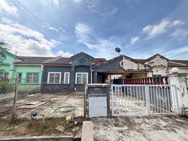 House for sale in Tanjong Sepat, Selangor