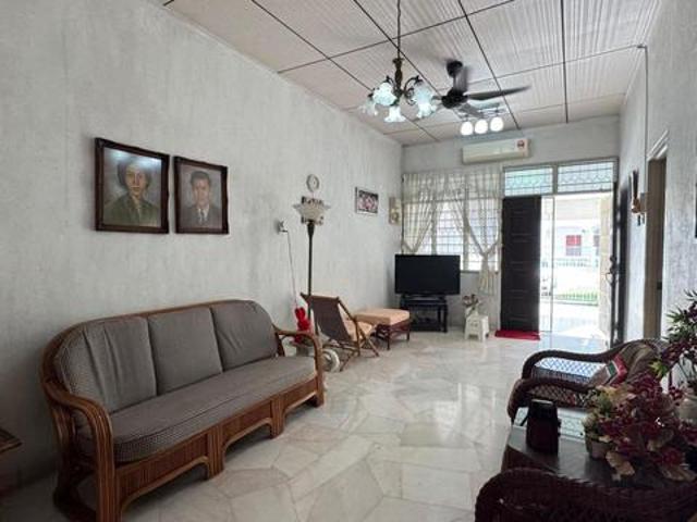 Residential House for sale in Greenlane Heights, George Town