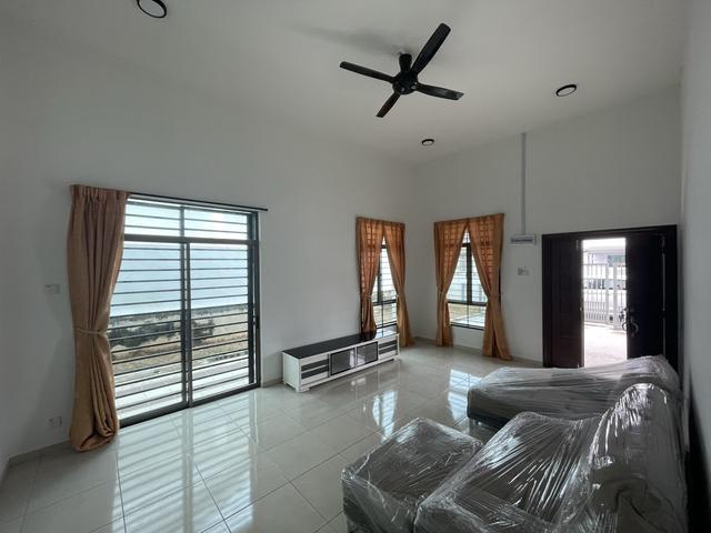 Residential House for rent in Malaka