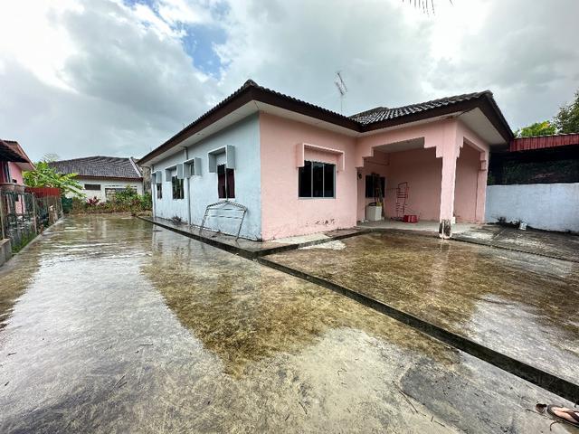 Residential House for sale in Batu Pahat, Johor
