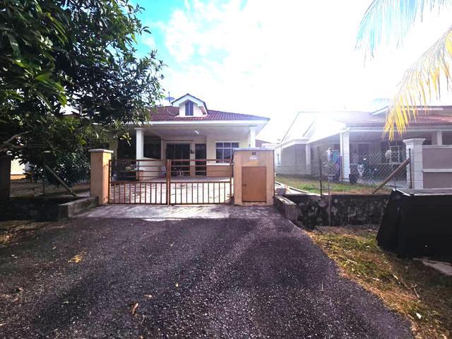 Residential House for sale in Sendayan Village, Negeri Sembilan