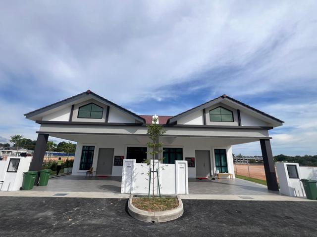 Residential House for sale in Malaka