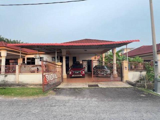 Residential House for sale in Malaka