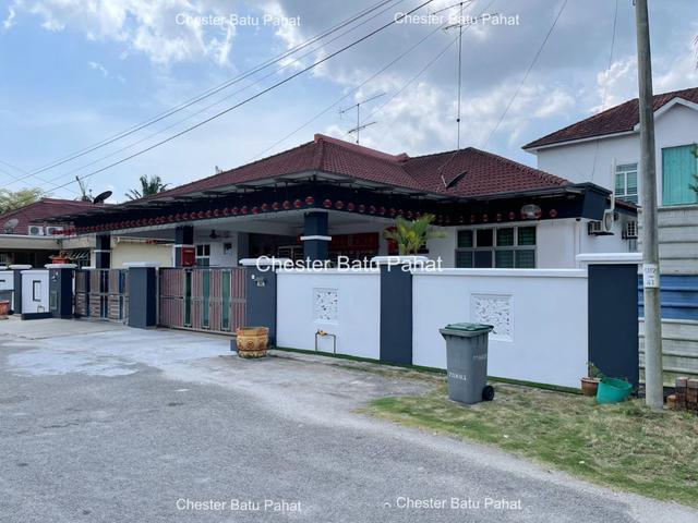 Residential House for sale in Batu Pahat, Johor