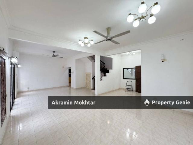 Residential House for sale in Malaka