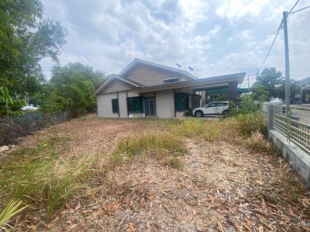 Residential House for sale in Malaka