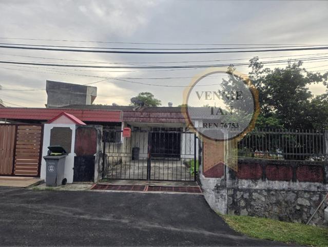 Residential House for sale in Sendayan Village, Negeri Sembilan