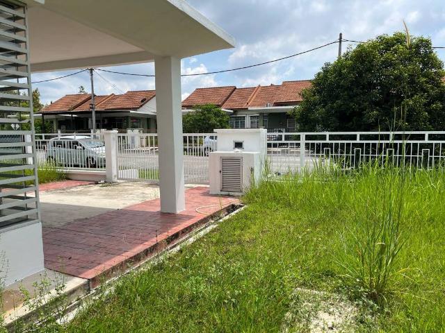 House for sale in Tanjong Sepat, Selangor