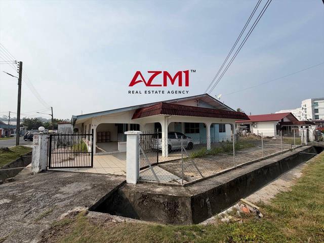 Residential House for sale in Long Miri, Sarawak