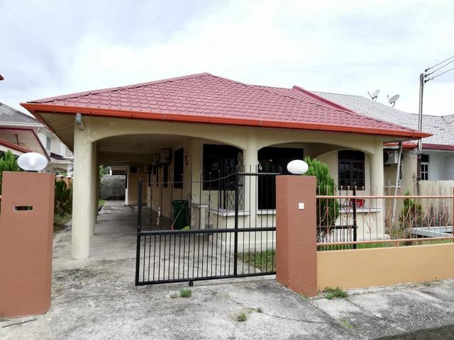 Residential House for sale in Long Miri, Sarawak