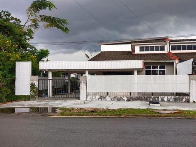 Residential House for rent in Kuching