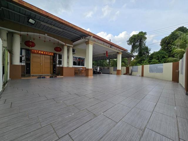 Residential House for sale in Kuching, Bahagian Kuching