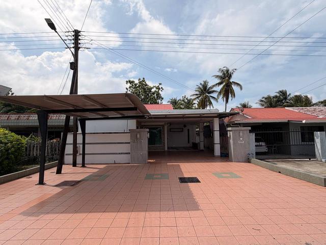 Residential House for sale in Miri, Bahagian Miri