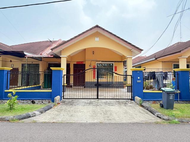 Terraced House for sale in Kluang
