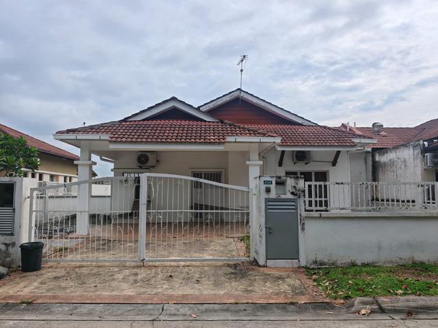 Residential House for sale in Sendayan Village, Negeri Sembilan
