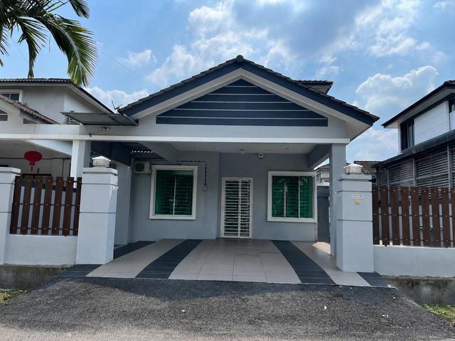 Residential House for sale in Malaka