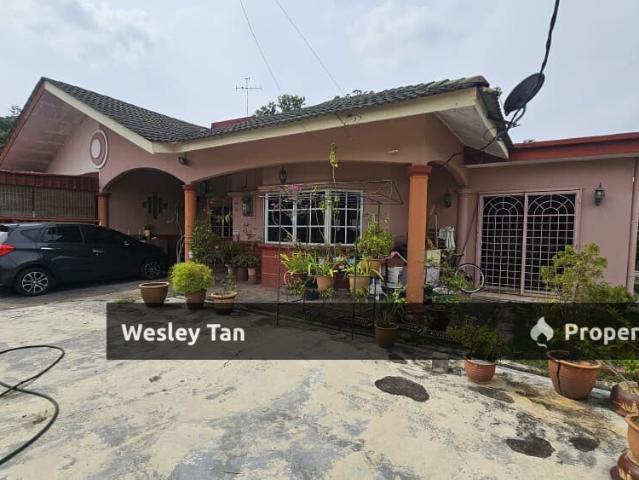 Residential House for sale in Malaka