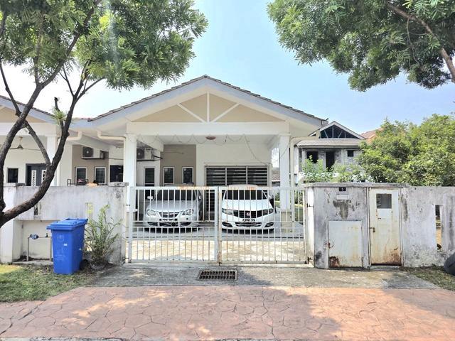 Terraced House for sale in Shah Alam, Petaling