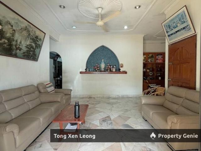 Residential House for sale in Malaka
