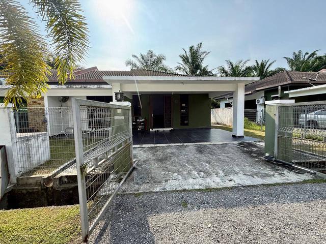 Residential House for sale in Ijok, Selangor