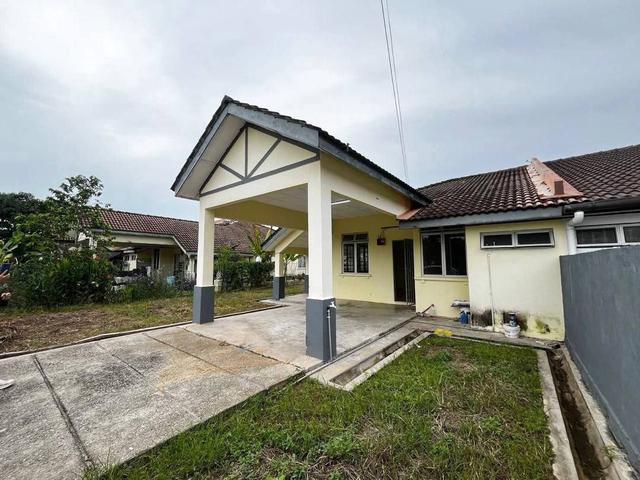 Residential House for sale in Tanjong Sepat, Selangor
