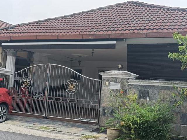 Residential House for sale in Bandaraya Klang, Klang