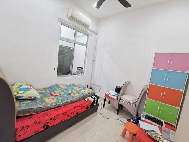 Terraced House for sale in Ulu Tiram, Johor
