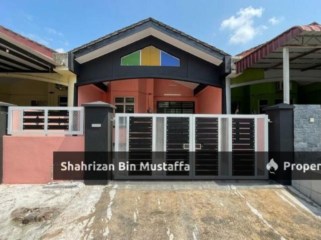 Terraced House for sale in Ulu Tiram, Johor