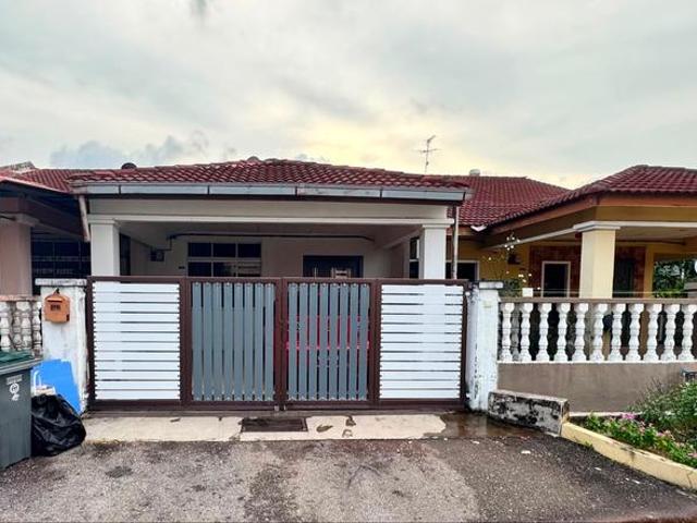 Terraced House for sale in Cheng, Malaka
