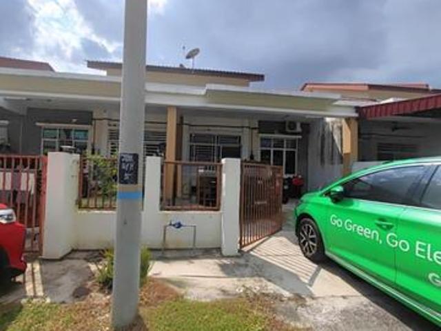Terraced House for sale in Tanjong Sepat, Selangor