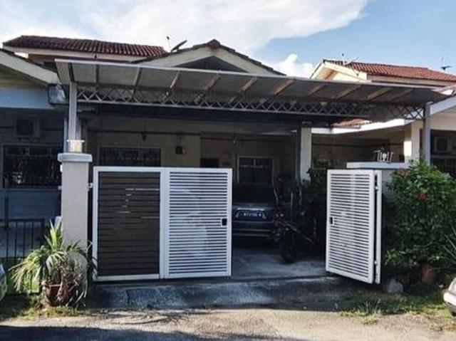 Terraced House for sale in Tanjong Sepat, Selangor