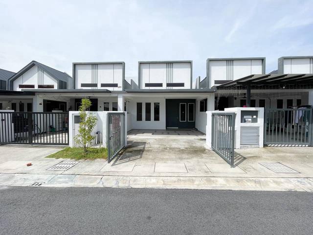 Terraced House for sale in Tanjong Sepat, Selangor