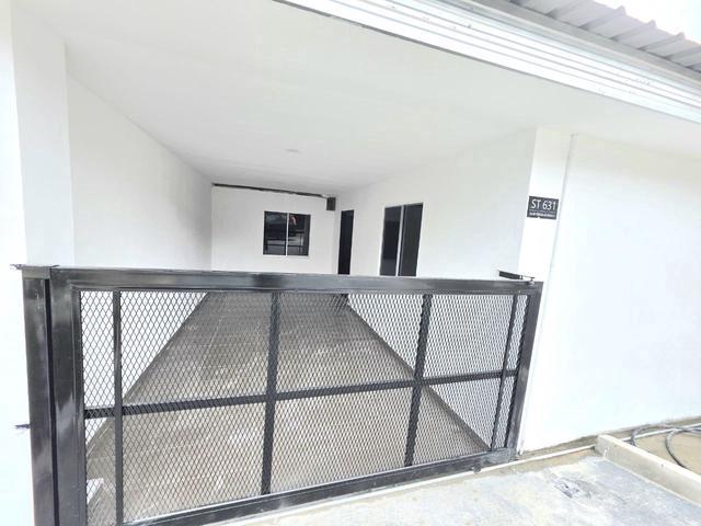 Terraced House for sale in Malaka