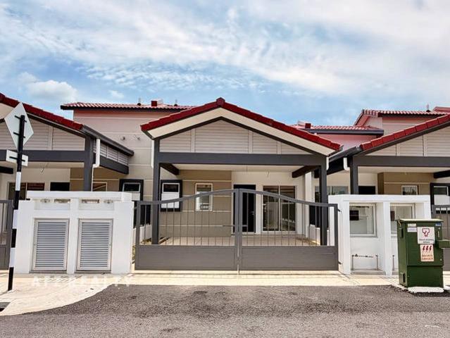 Terraced House for sale in Wellesley, Penang