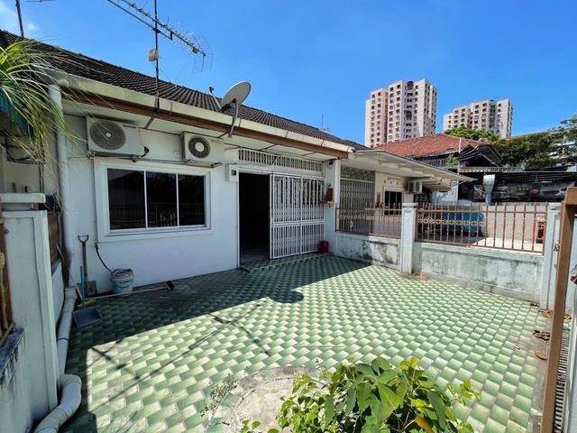 Terraced House for sale in Georgetown, Penang