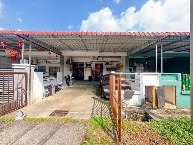 Terraced House for sale in Jenjarom, Selangor