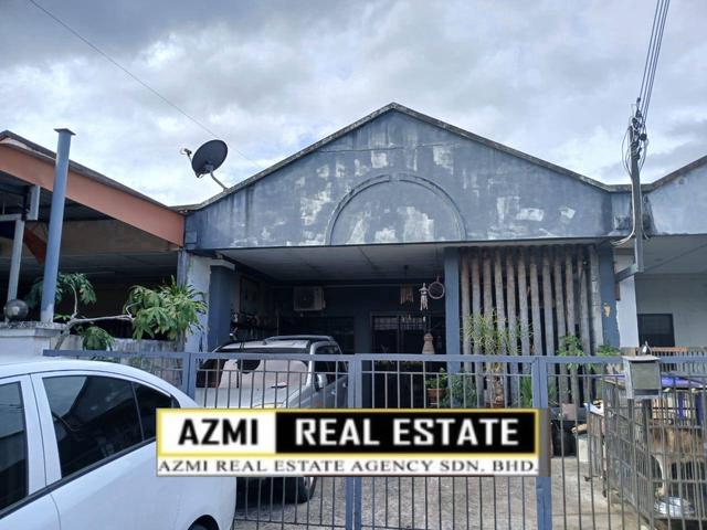 Terraced House for sale in Kuching