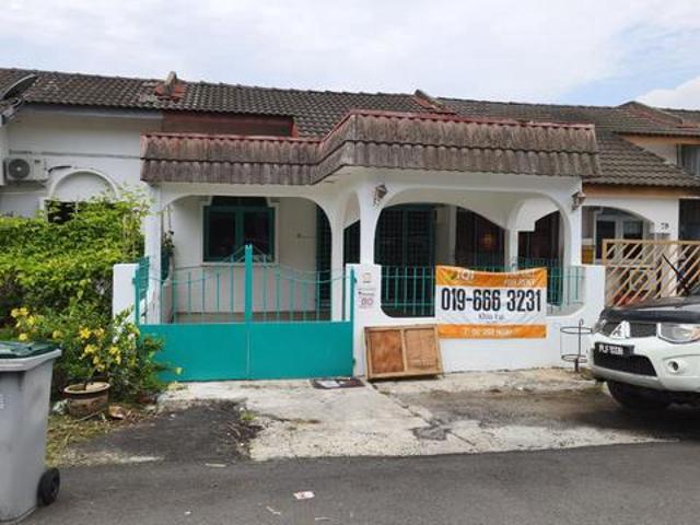 Terraced House for sale in Malaka