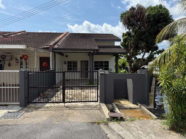 Terraced House for sale in Kuching