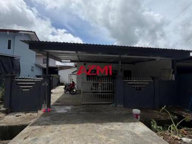 Terraced House for sale in Kuching