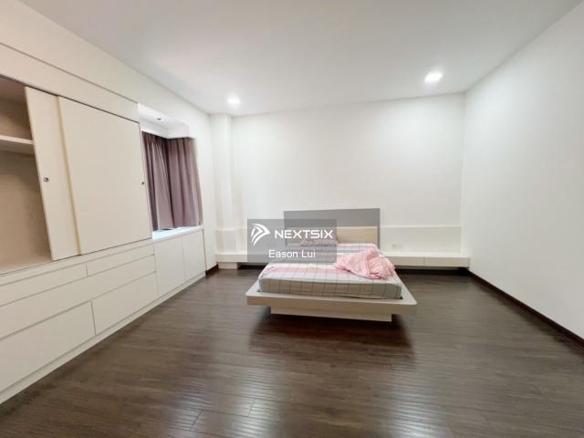 Residential House for sale in Long Miri